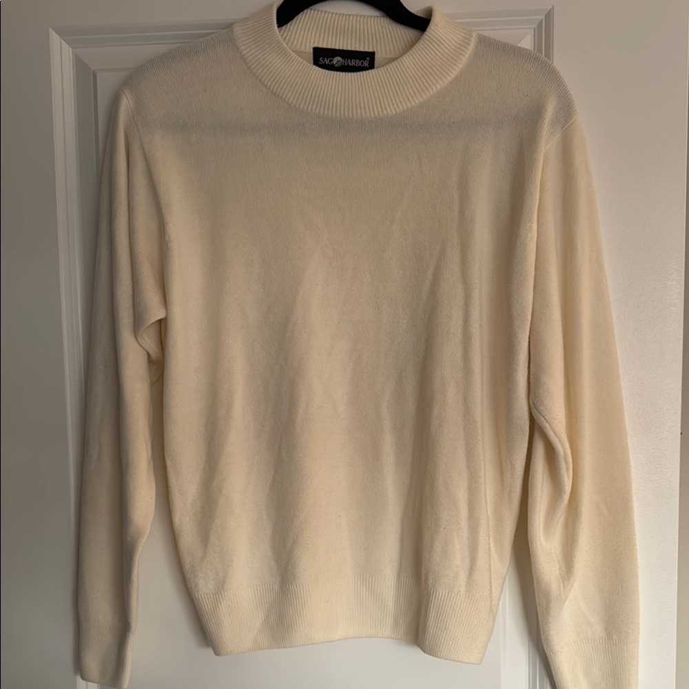 Sag Harbor Cream Sweater Medium